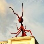 Patung Semut Gedung Marabunta