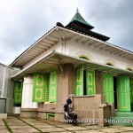 bangunan utama masjid layur