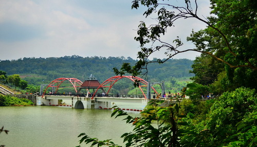 Bendungan Jatibarang Semarang, Tempat Rekreasi Keluarga