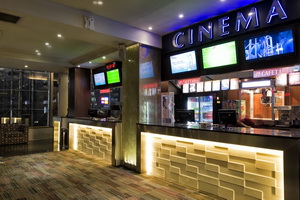  E Plaza  Lounge Resto Cinema Seputar Semarang 