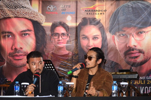 Nasmoco Kaligawe Mencatatkan Penjualan 30 Mobil Saat Gelar Temu Artis Rio Dewanto dan Chicco Jerikho