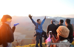 Hotel Ciputra Ajak Menikmati Sunrise di Gunung Bromo