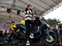 Launching Yamaha Lexi, Via Vallen Goyang Penggemarnya di Semarang