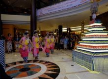 Cupcake 2,3 Meter Diserbu Saat Ulang Tahun Hotel Ciputra Semarang