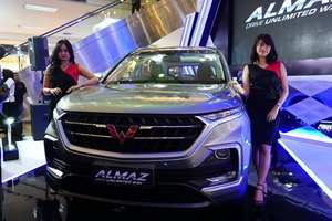 Wuling Almaz Diperkenalkan di Semarang